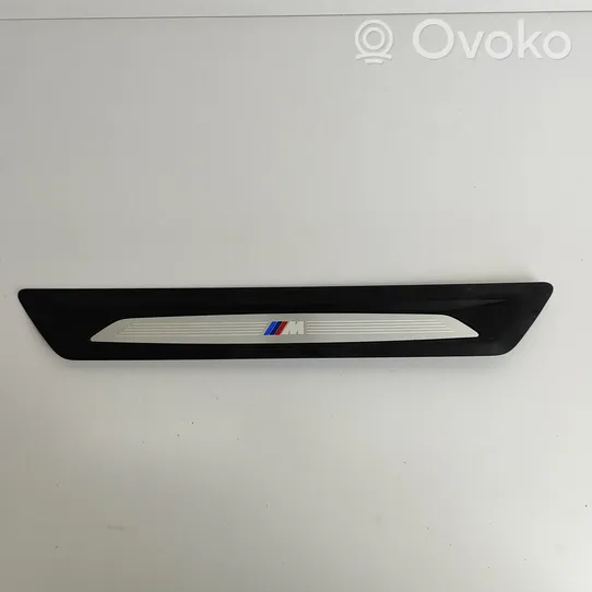 BMW X1 F48 F49 Etuoven kynnyksen suojalista 8051037