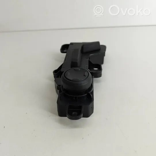 Volvo XC40 Seat control switch 31419542