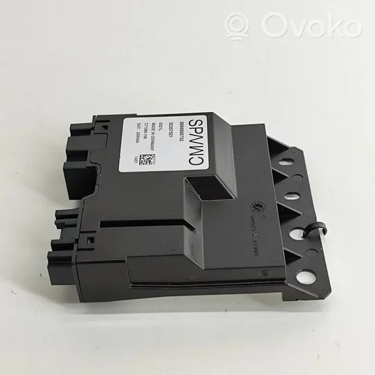 Volvo XC40 Takaluukun/tavaratilan ohjainlaite/moduuli 32357501