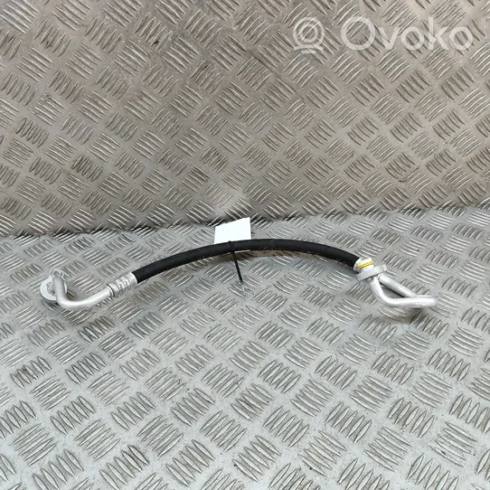 Volvo XC40 Tubo flessibile aria condizionata (A/C) 31694881