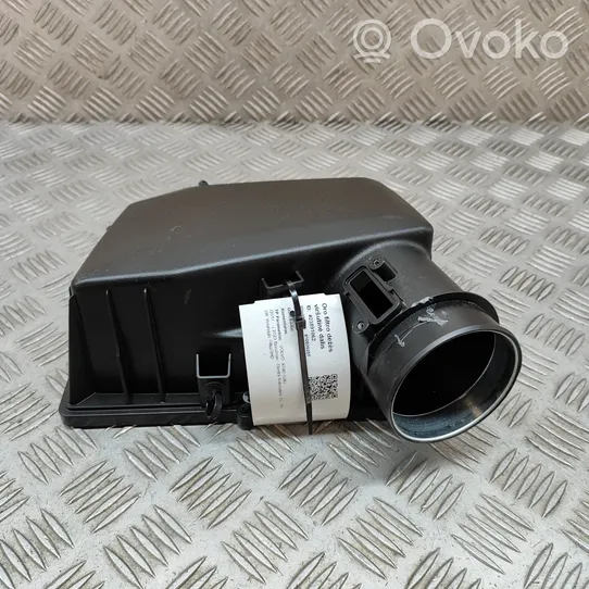 Volvo XC40 Oro filtro dėžės dangtelis 32336642