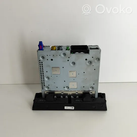 Audi A5 8T 8F Unité / module navigation GPS 8R1035670F