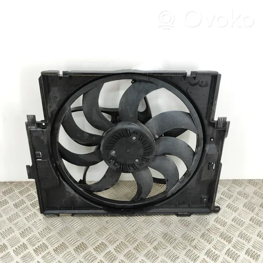 BMW 3 GT F34 Radiator cooling fan shroud 7608407