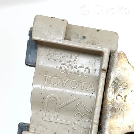 Toyota Land Cruiser (J150) Dysza spryskiwacza lampy przedniej 8520760100