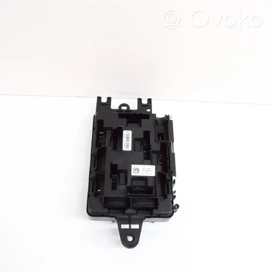 BMW X5 F15 Rėlių montavimo blokas 9316570