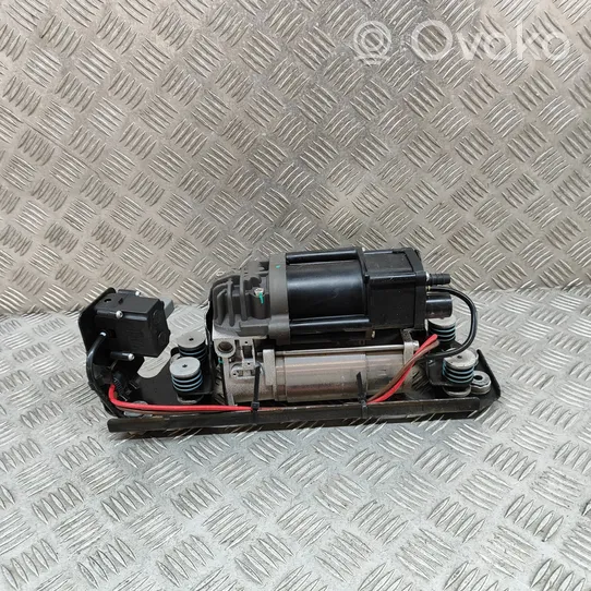 BMW 5 F10 F11 Air suspension compressor/pump 6875176