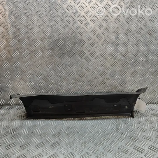 Ford Focus Wlot / Kanał powietrza intercoolera BM518312AC