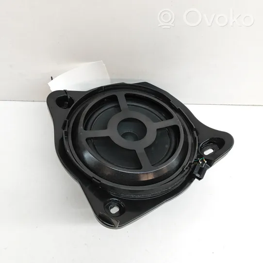 Mercedes-Benz C W205 Subwoofer-bassokaiutin A2058201900