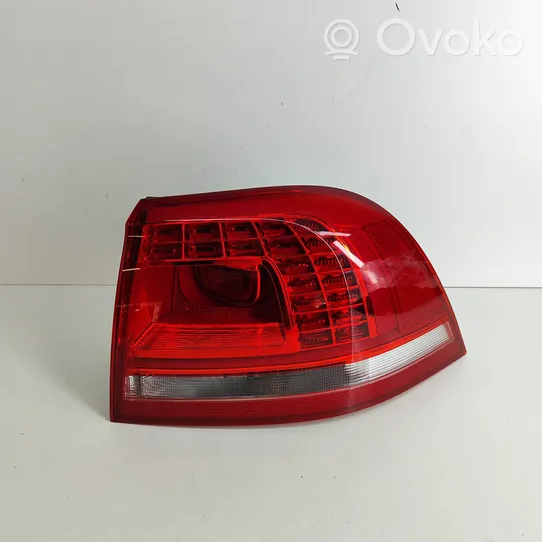 Volkswagen Touareg II Rear/tail lights 7P6945208