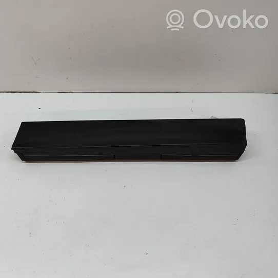 Lexus UX Takaoven lista (muoto) 7507576010