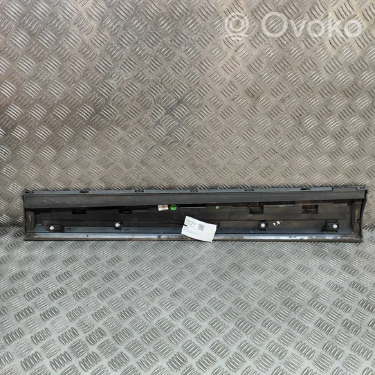 Audi Q3 8U Moulure de porte avant 8U0853959D