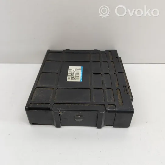 Mitsubishi Galant Dzinēja vadības bloks MR507734