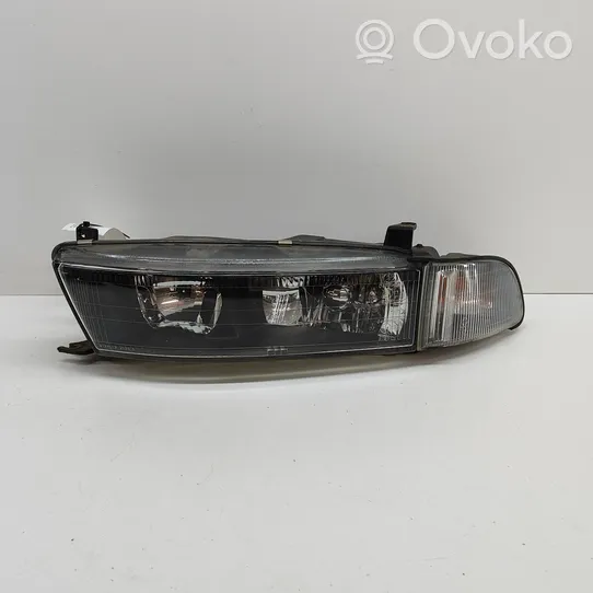 Mitsubishi Galant Lampa przednia MR339377