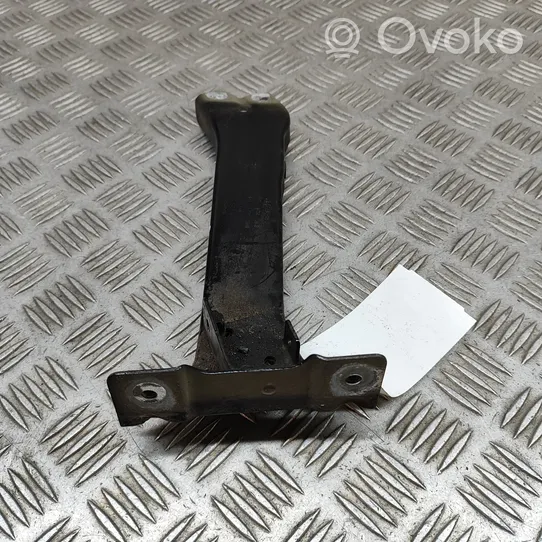 Audi A3 8Y Fender mounting bracket 8Y0821131