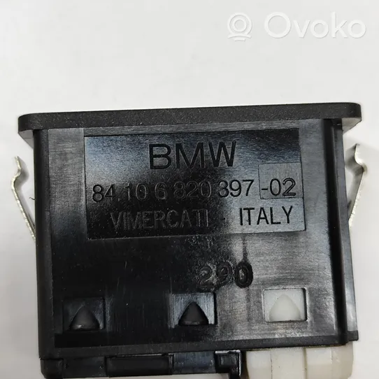 BMW i3 Gniazdo / Złącze USB 6820397