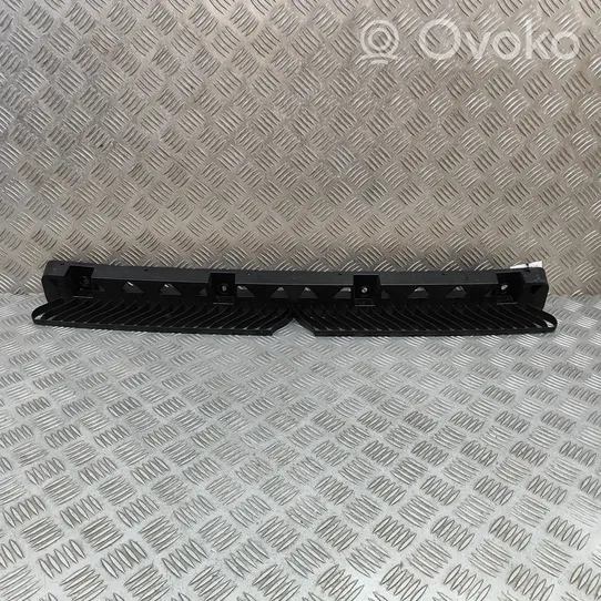 Volkswagen Golf VIII Support de pare-chocs arrière 5H6807863