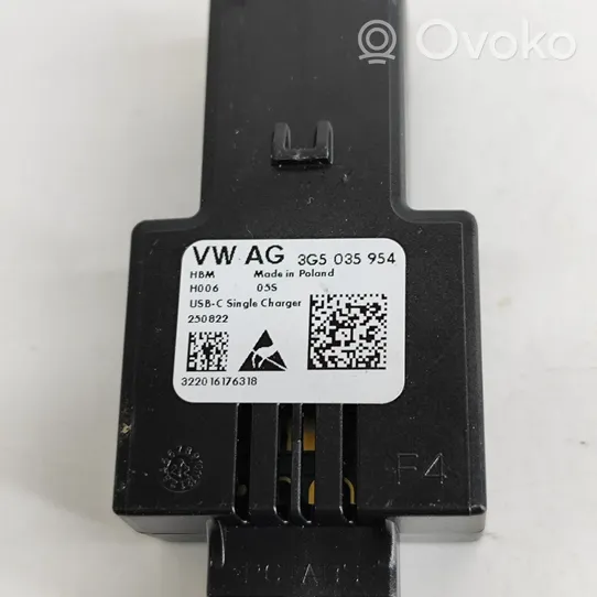 Volkswagen Tiguan USB-pistokeliitin 3G5035954