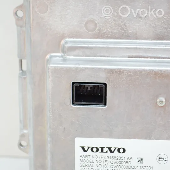 Volvo XC40 Monitor / wyświetlacz / ekran 31682851AA