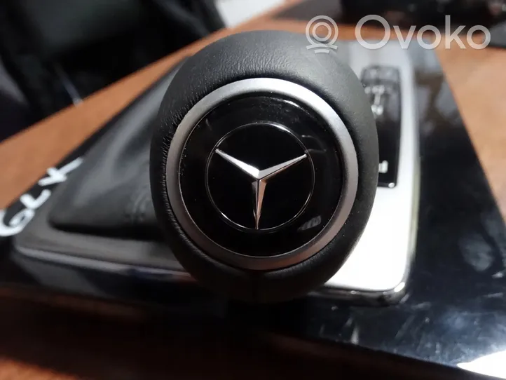 Mercedes-Benz C W204 Roktura dekoratīvā apdare – āda/audums 