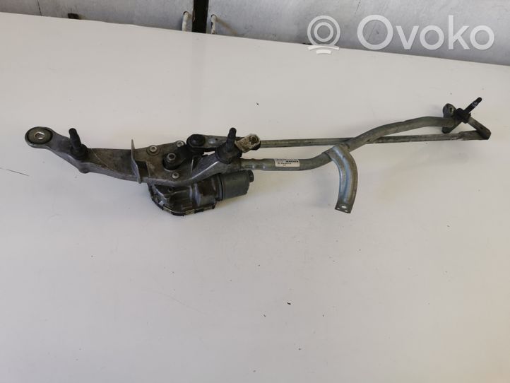 Mercedes-Benz C W205 Tringlerie et moteur d'essuie-glace avant A2058200740