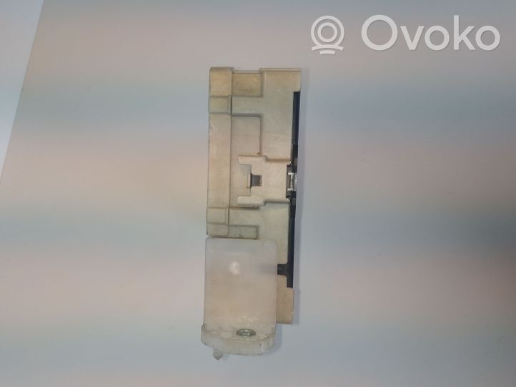 Toyota iQ Borto kompiuterio valdymo jungtukas (-ai) 8922174080