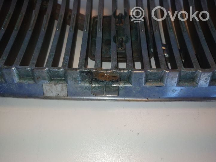 Volvo V70 Grille de calandre avant 