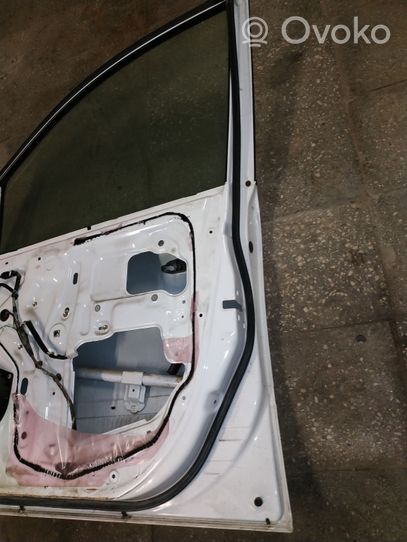 Toyota Avensis Verso Front door 