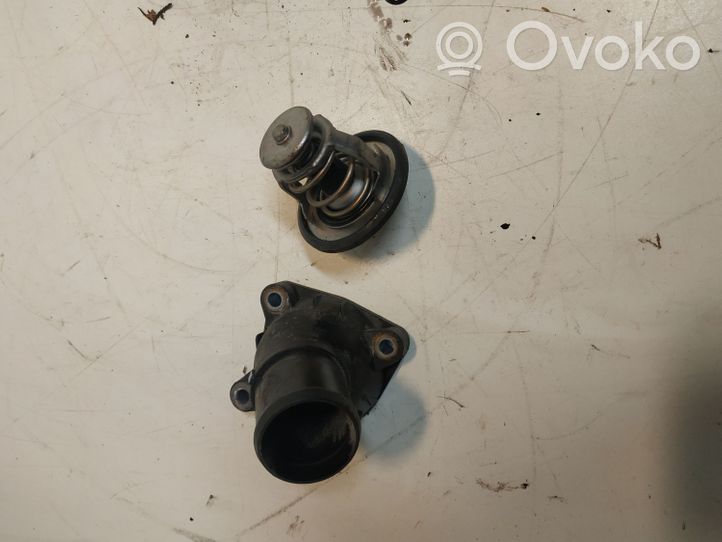 Toyota Corolla Verso AR10 Thermostat / Thermostatgehäuse 163210R011