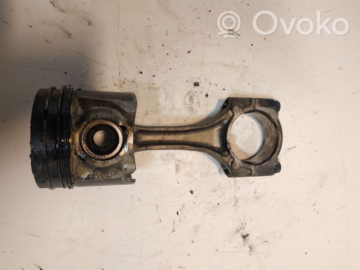 Toyota RAV 4 (XA20) Piston avec bielle 