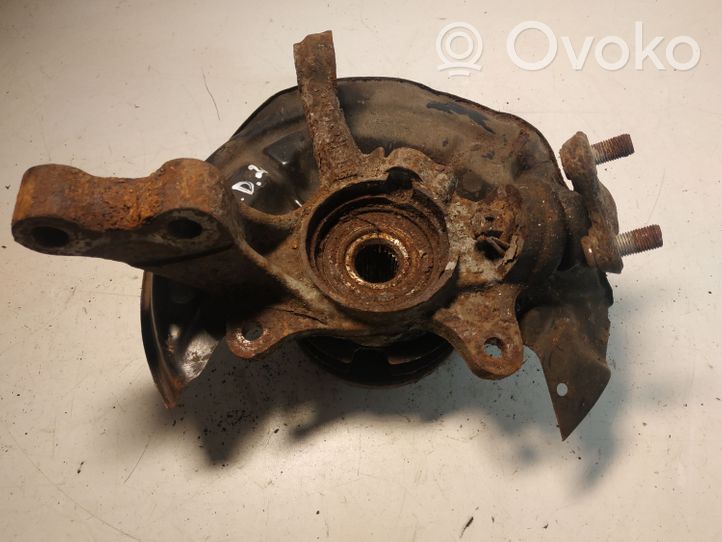 Toyota Avensis T220 Front wheel hub 