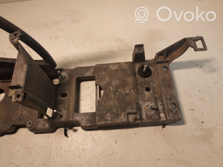 Volvo V50 Support de levier frein à main 8648399