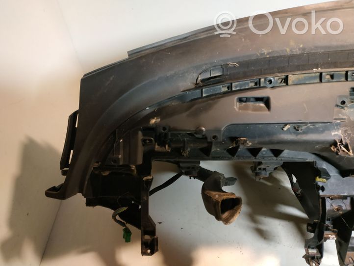 Volvo V50 Kojelauta A250705060361