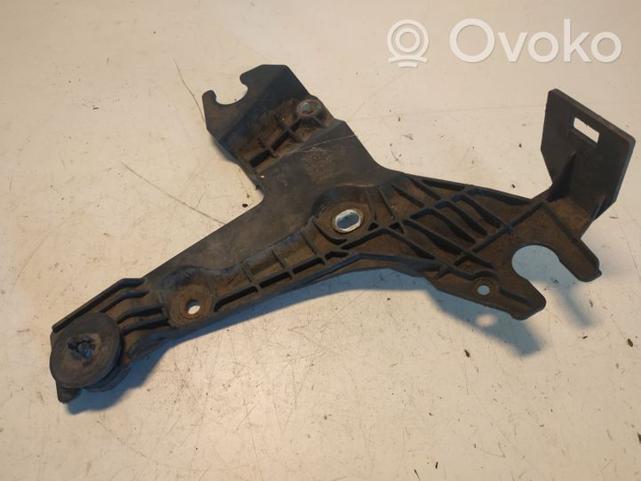 Volvo V70 Air filter cleaner box bracket assembly 30636575