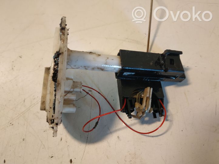 Volvo V70 Sensore di livello del carburante 38130