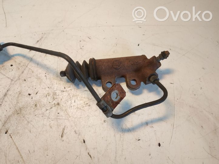 Toyota Avensis T250 Clutch slave cylinder 