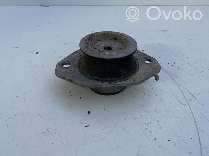 Opel Vivaro Supporto della scatola del cambio 91167992