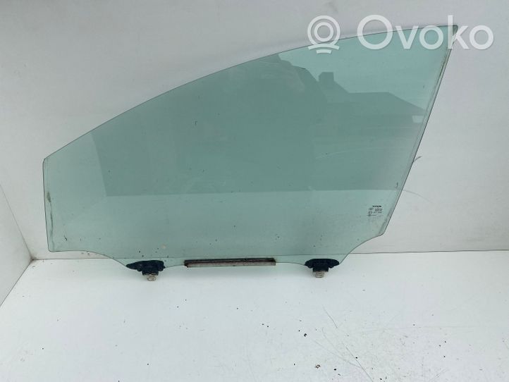 Toyota Corolla Verso E121 Pagrindinis priekinių durų stiklas (keturdurio) 