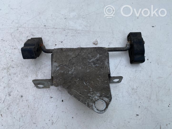 Volvo S80 Muffler mount bracket/holder 