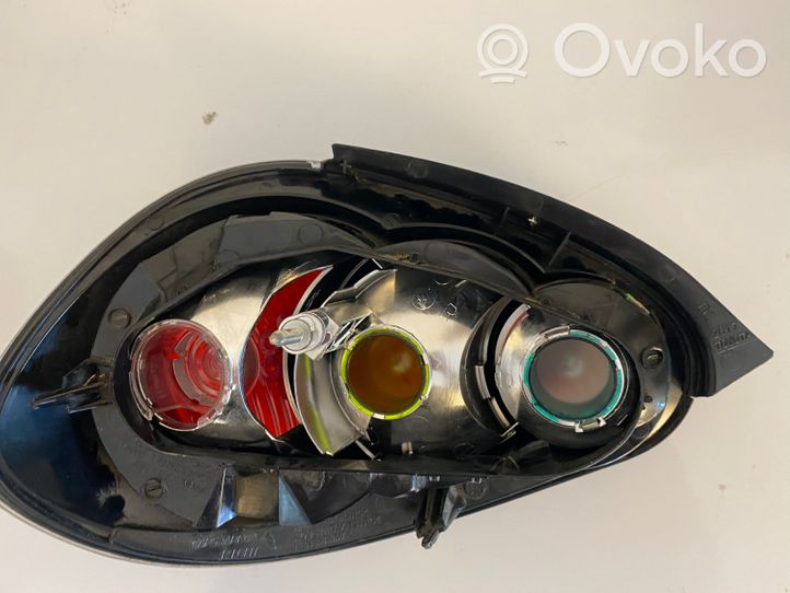 Toyota Aygo AB10 Lampa tylna 815500H071