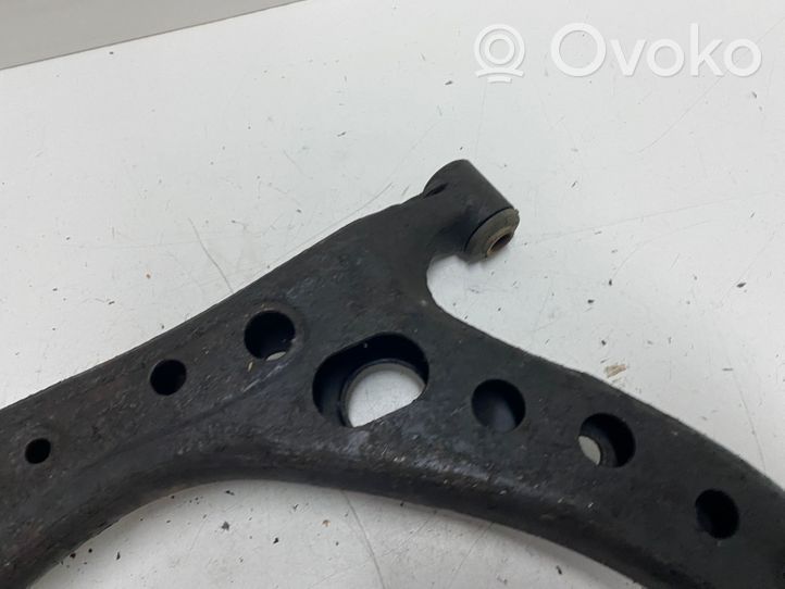 Toyota Avensis Verso Front lower control arm/wishbone 