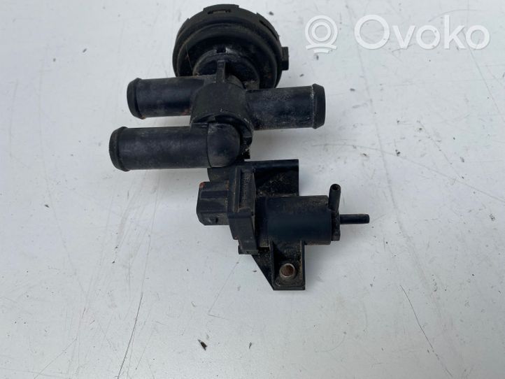 Saab 9-5 Zawór sterujący płynu chłodzącego 90457649