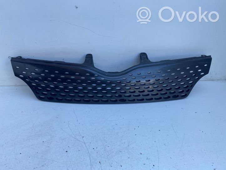 Toyota Yaris Verso Grille calandre supérieure de pare-chocs avant 5311152050