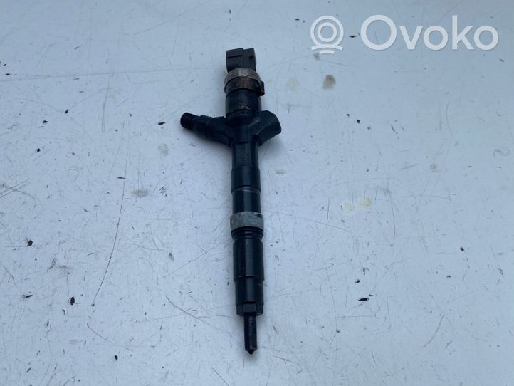 Toyota Hiace (H200) Inyector de combustible 2367030030