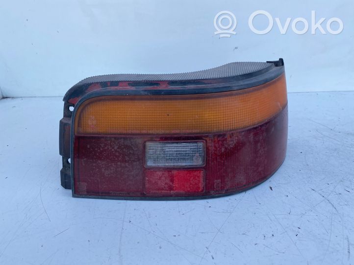 Toyota Corolla E90 Lampa tylna 12295