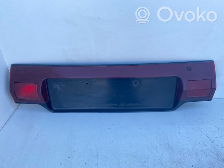 Toyota Corolla E90 Listwa oświetlenie tylnej tablicy rejestracyjnej 7681112200