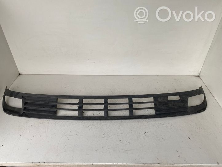 Ford Mondeo MK I Front bumper lower grill 93BB17B968BD