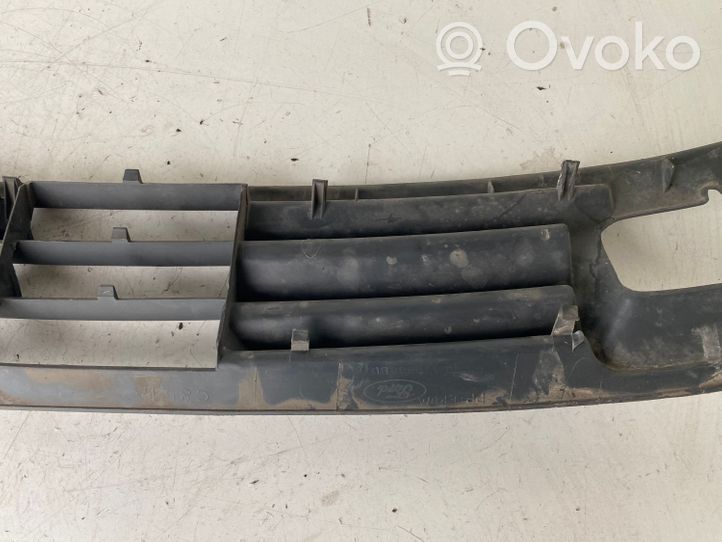 Ford Mondeo MK I Front bumper lower grill 93BB17B968BD