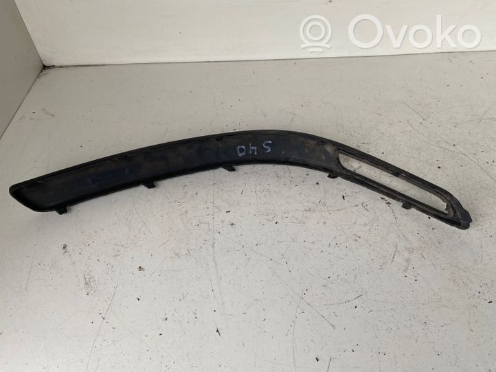 Volvo S40, V40 Moulure de pare-chocs avant 30621488