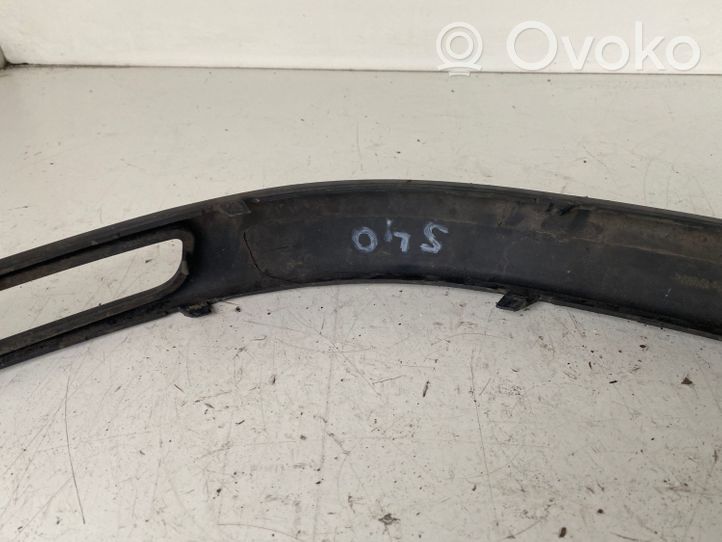 Volvo S40, V40 Moulure de pare-chocs avant 30621489