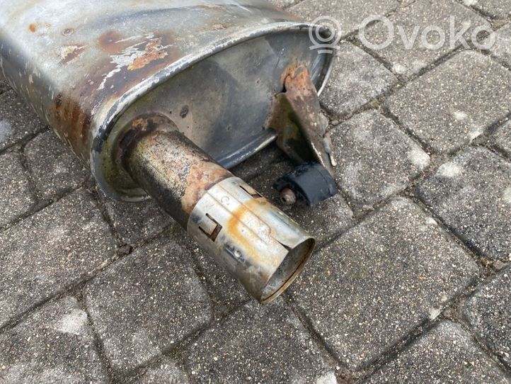 Toyota Avensis T220 Muffler/silencer 10B03